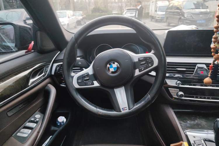 Used BMW 5 Series 2018 525Li M Sport Package