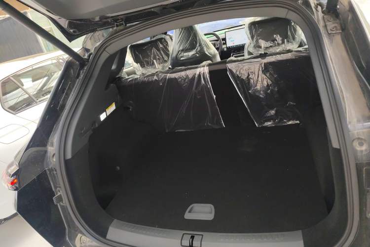 Used JETOUR Shanhai L6 2024 1.5TD DHT MAX Trunk