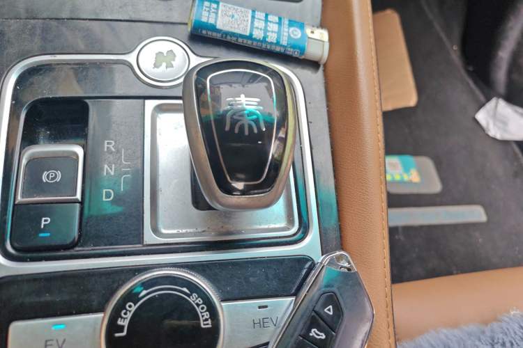 Used BYD Qin New Energy 2017 1.5T Luxury Model Gear Lever