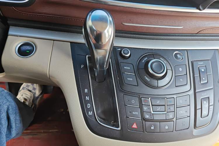 Used Buick GL8 2017 25S Prestige Version China V Standard
