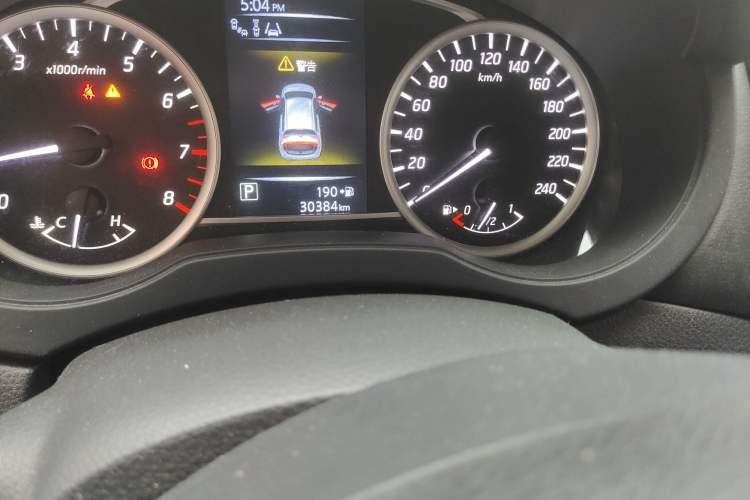 Used Nissan Tiida 2020 1.6L CVT Smart Drive Edition Odometer Close Up