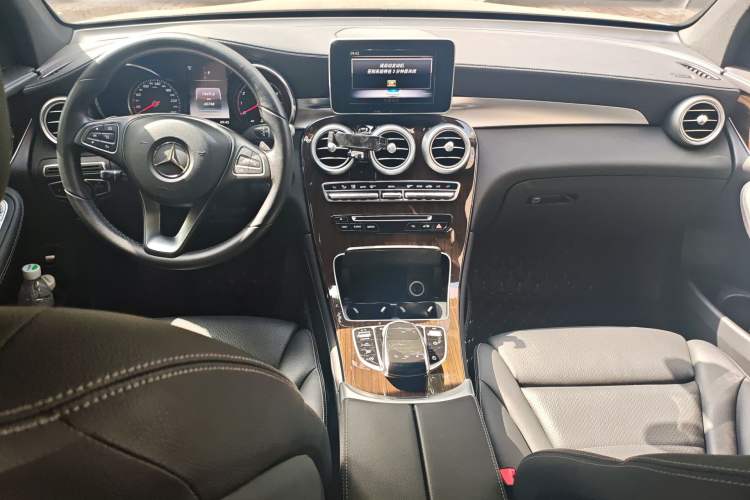 Used Mercedes-Benz GLC 2018 Facelifted GLC 260 4MATIC Dynamic Edition
