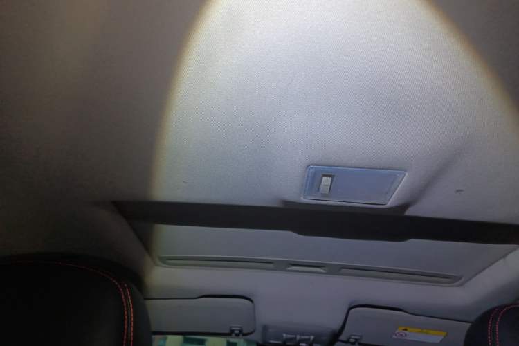 Used Buick Encore 2015 1.4T Automatic Two-Wheel Drive Urban Elite Version
