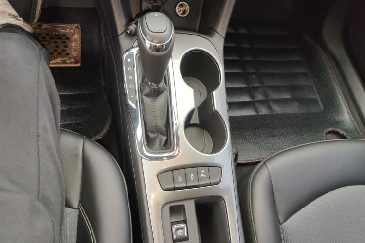 Used Chevrolet Cruze 2017 1.5L Automatic Xuanfeng Edition Gear Lever