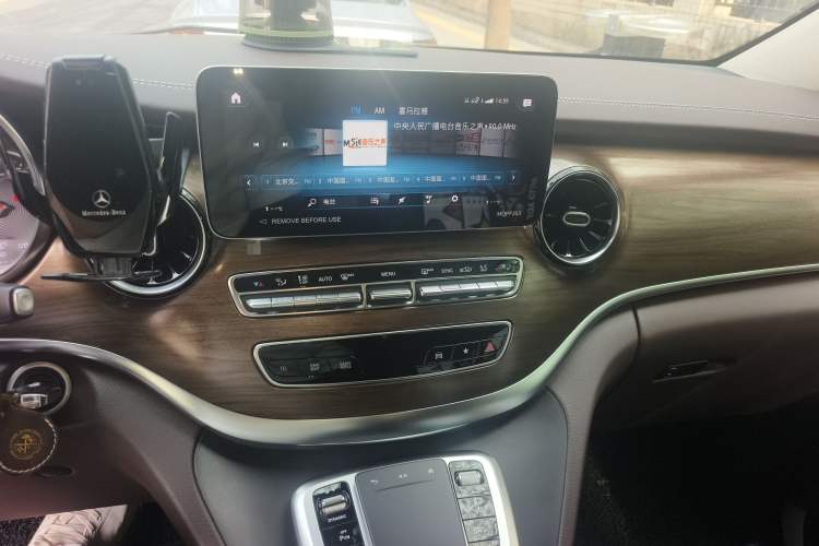 Used Mercedes-Benz V-Class 2022 V 260 L Long-wheelbase Luxury Edition
