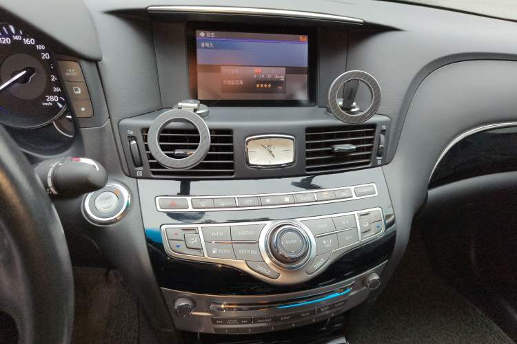 Used Infiniti Q70 2017 Q70L 2.5L Elite Edition
