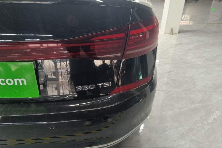 Used Volkswagen Passat 2022 330TSI Starry Luxury Edition – Exclusive Special Edition