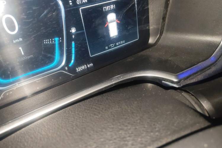 Used BAIC Off-Road BJ40 2018 PLUS 2.3T Automatic Four-Wheel Drive Flagship Version China V Emission Standard Odometer Close Up