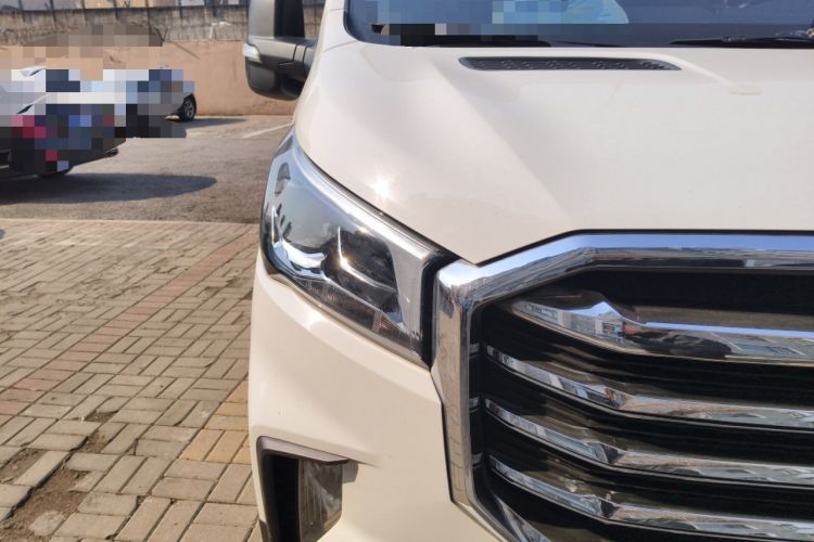 Used SAIC MAXUS Xintu V90 2022 2.0T Automatic ZhiDa Commercial Version Rear-Drive Long Wheelbase High Roof with Single Rear Tire 9-Seater
