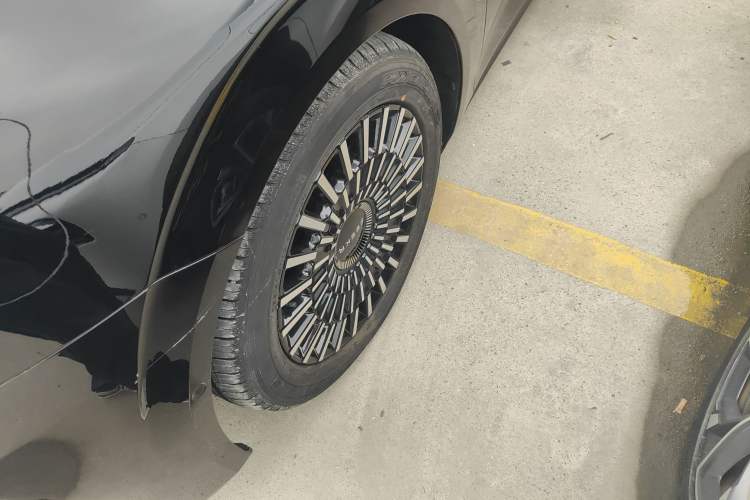 Used Zeekr 009 2022 WE Edition Left Front Wheel Hub