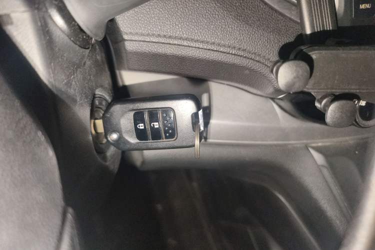 Used Honda CR-V 2016 2.0L two-wheel drive Urban Edition Interior 1