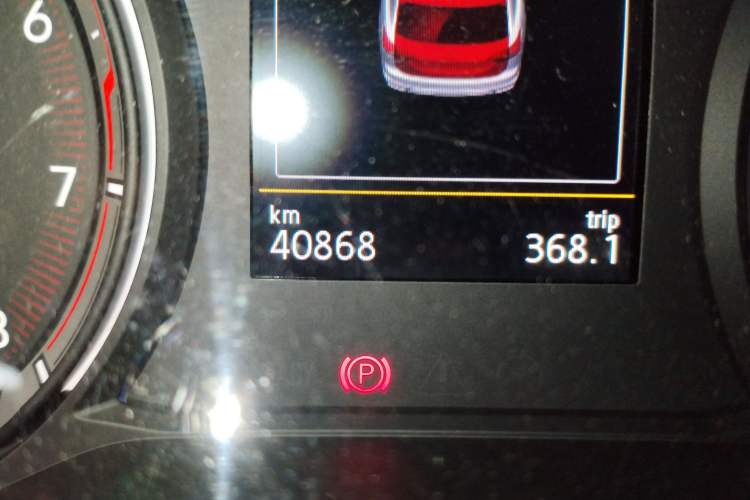 Used Volkswagen Tayron 2019 330TSI Two-Wheel Drive Luxury Model China VI Standard Odometer Close Up