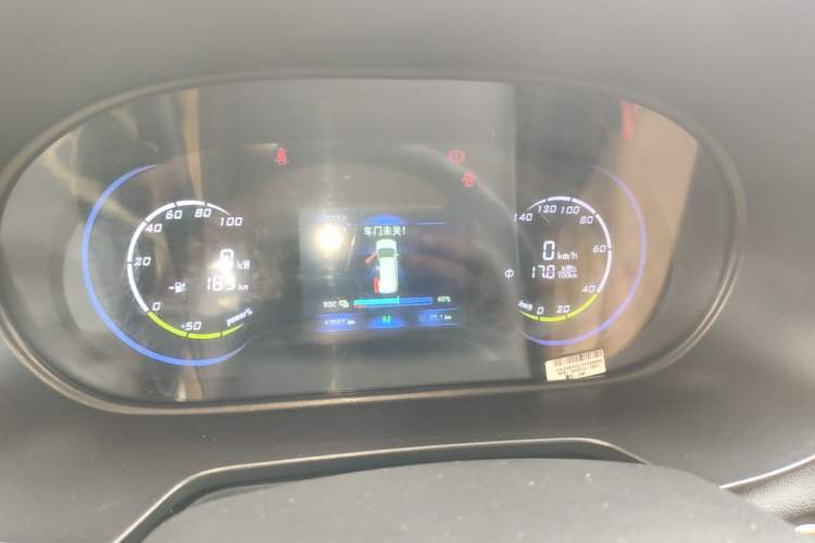 Used Dongfeng Fengon E380 2023 Standard Edition – Comfort Model 7 Seats
