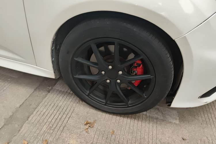 Used Ford Focus 2012 Hatchback 2.0L Manual Luxury Sport Model
