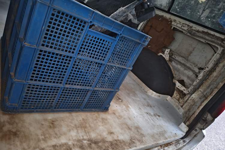 Used Jinbei Express 2020 2.0L Upgraded Version China VI Standard 6-Seater 1TZS Trunk