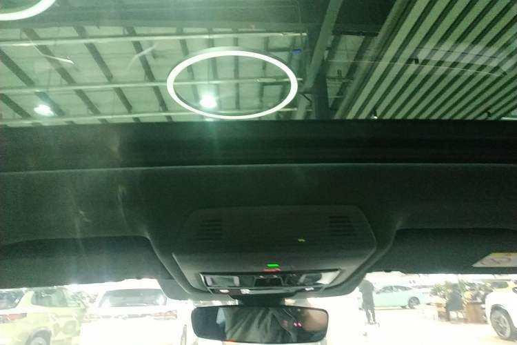 Used Volkswagen Tayron 2025 Tiguan L 380TSI 4Motion Luxury Easy Package
