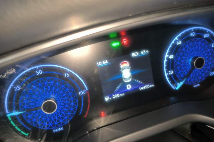 Used Hongqi E-QM5 2022 431 km Charge & Enjoy Edition