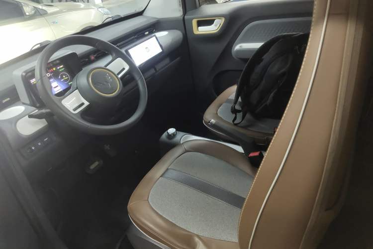 Used Wuling Hongguang MINIEV 2022 GAMEBOY 200km Gaming Edition with Lithium Iron Phosphate
