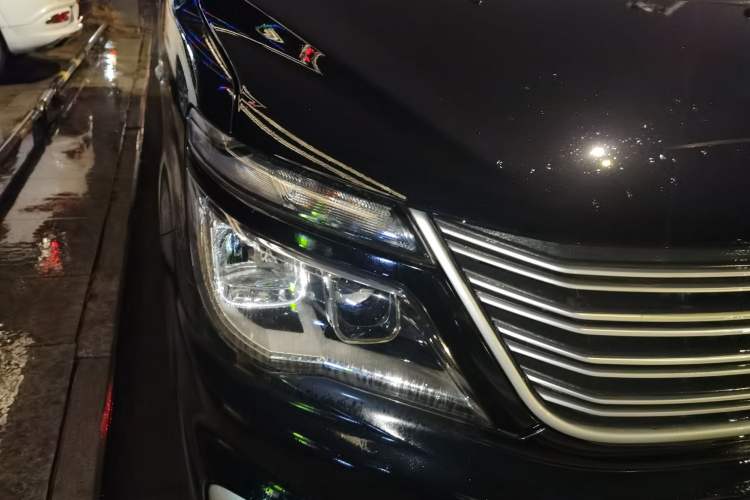 Used FORTHING Lingzhi 2020 M5L 1.6L Utility Model Right Front Headlight