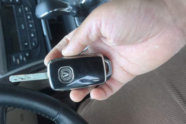 Used CHANGAN Raeton 2014 1.8T Automatic Elite Anniversary Edition China IV Standard
