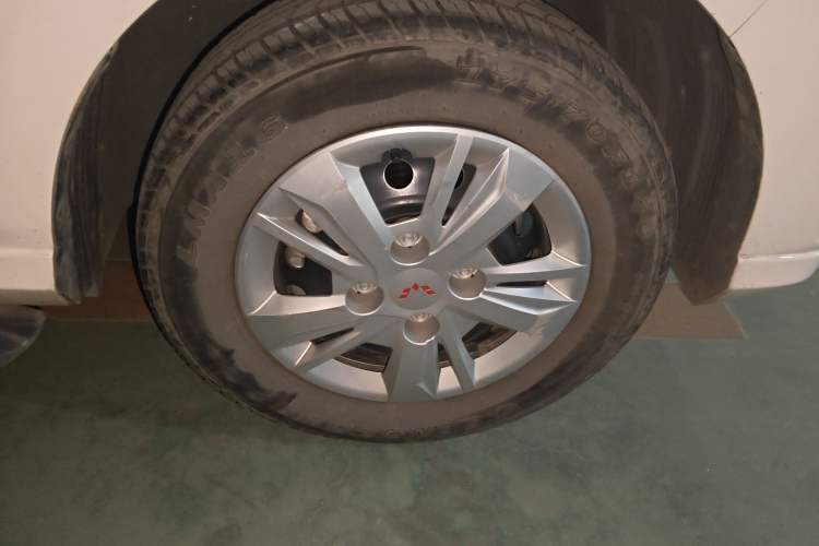 Used Wuling Hongguang 2019 1.5L S Basic Version China VI Standard LAR