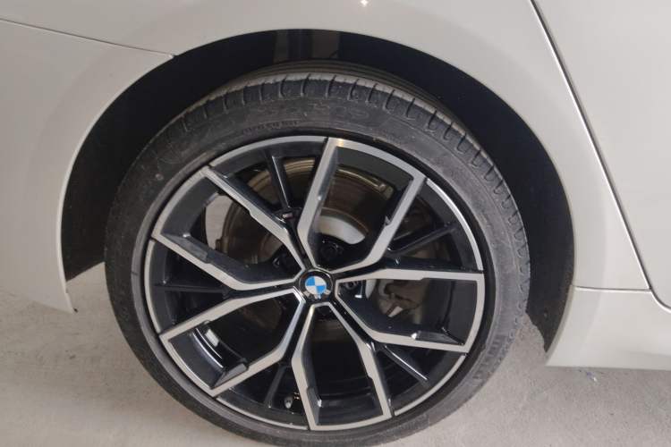 Used BMW 5 Series 2022 Restyled 530Li Luxury Edition M Sport Package
