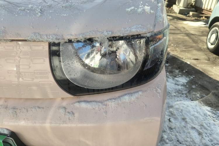 Used Chery QQ Ice Cream 2022 120km Milkshake Phosphate Lithium-Iron
