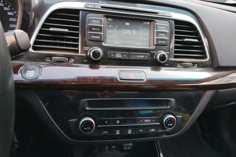 Used Kia K4 2014 1.8L Automatic GLS
