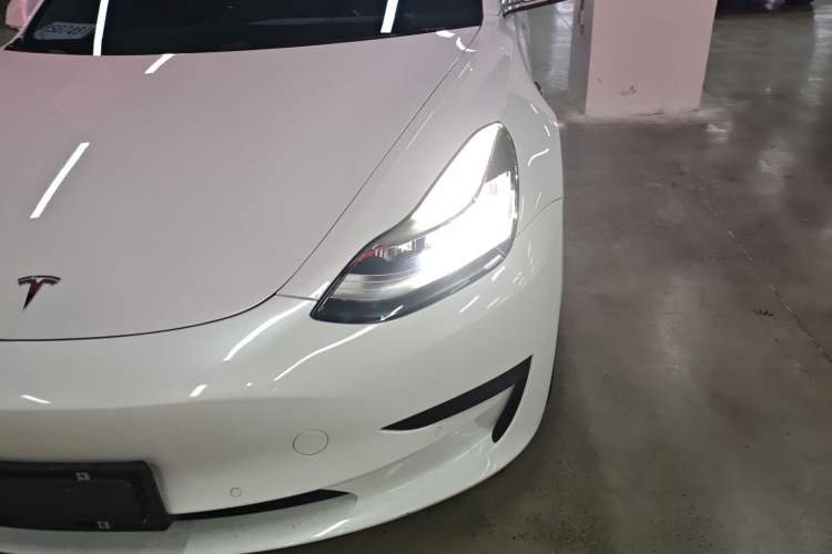 Used Tesla Model 3 2020 Revised Version Standard Range Rear-Wheel Drive – Upgraded Edition Left Front Headlight