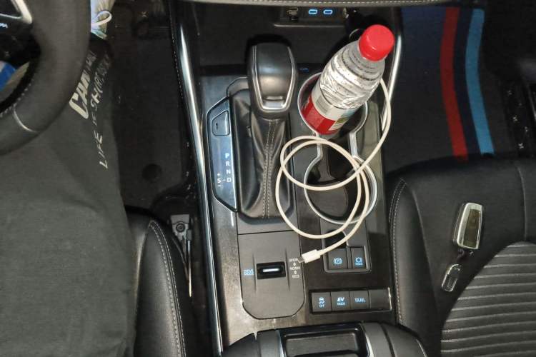 Used Toyota Crown Kluger 2022 2.5L HEV Four-Wheel Drive Premium Edition Gear Lever