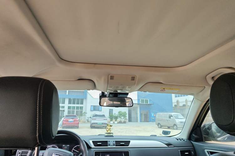 Used Qoros 5 2017 1.6T Automatic Prestige Model Headliner