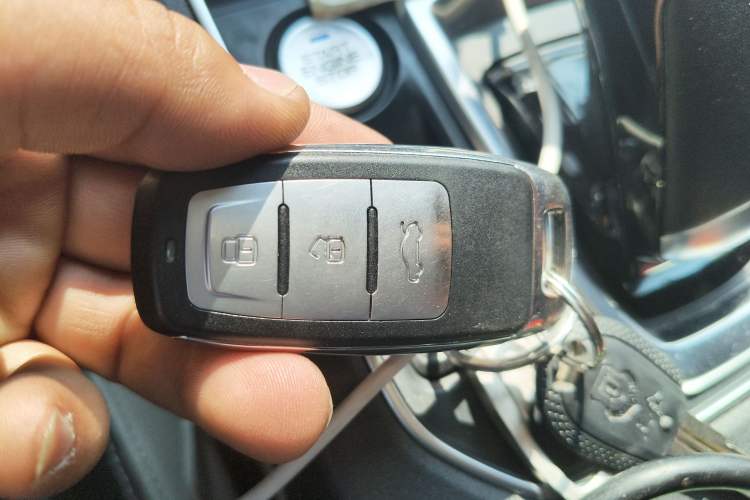 Used Dongfeng Aeolus E70 2021 Revised Version 2 500 Ultra-Comfort Edition Vehicle Key