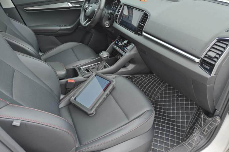 Used Skoda Karoq 2022 TSI280 Luxury Edition Right Front Seat