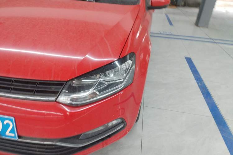 Used Volkswagen Polo 2016 1.6L Automatic Comfort Model