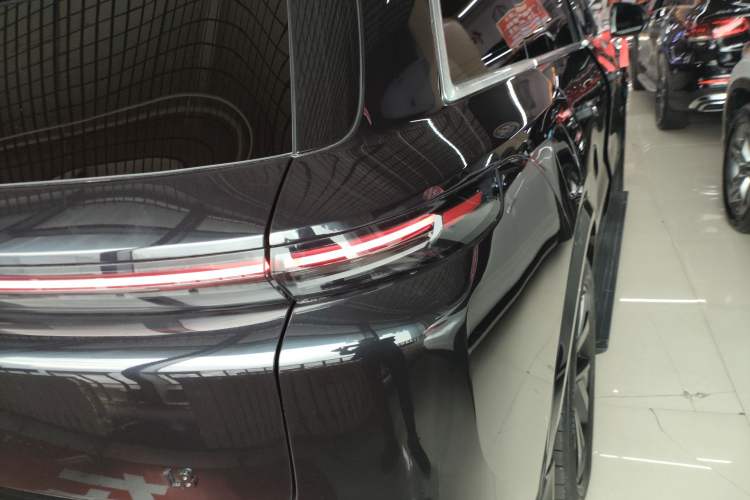 Used Li Auto L8 2023 Pro Model Right Rear Taillight