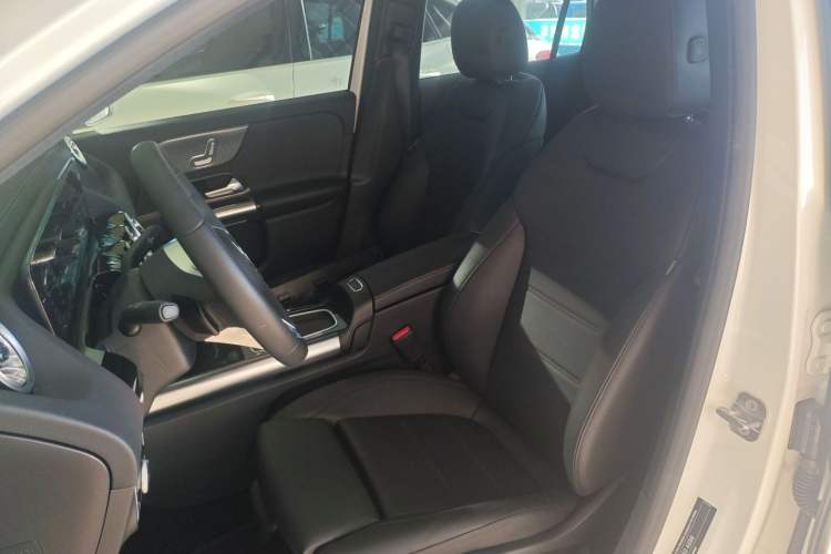 Used Mercedes-Benz GLA 2024 GLA 220
