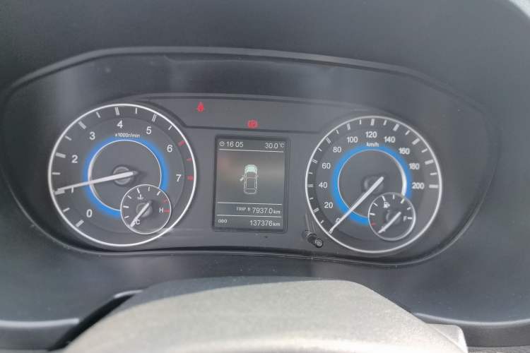 Used Dongfeng Fengon S560 2018 1.8L Manual Comfort 7-Seater Instrument Cluster