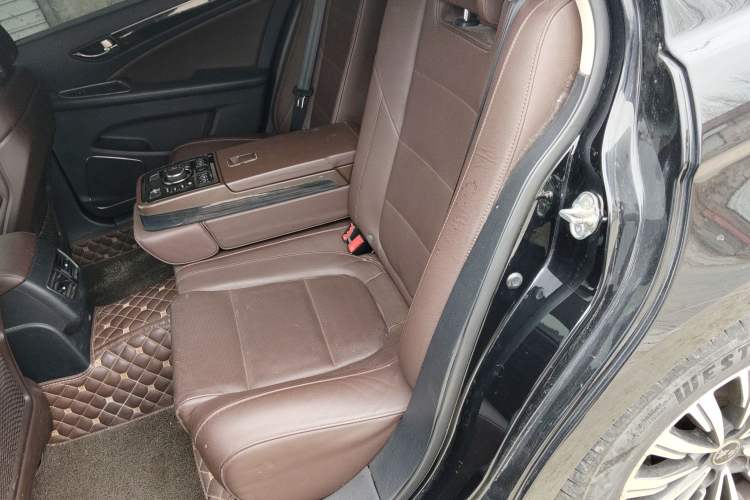 Used Hongqi H7 2018 2.0T Elite Edition