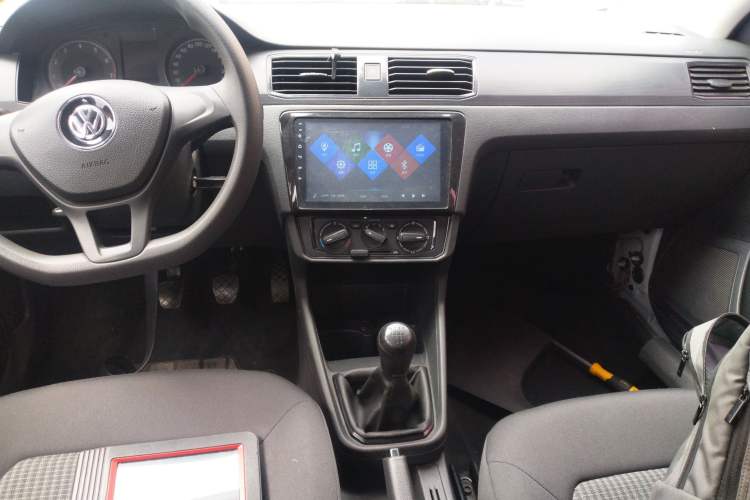 Used Volkswagen Santana 2016 1.6L Manual Fashion Edition
