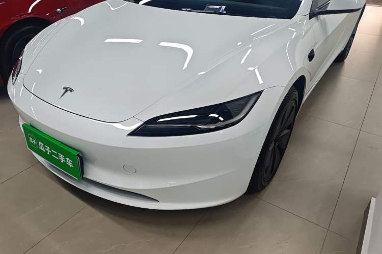 Used Tesla Model 3 2025 Rear-Wheel-Drive Version
