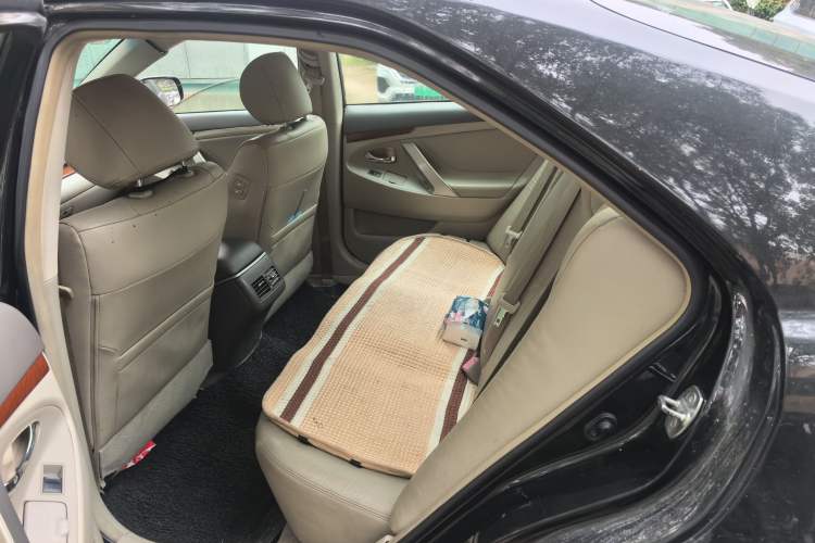 Used Toyota Camry 2013 200G Classic Luxury Edition
