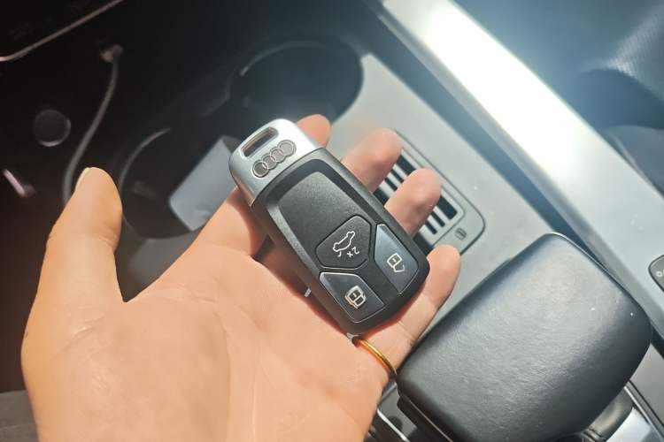 Used Audi A4L 2020 40 TFSI Luxury Dynamic Model