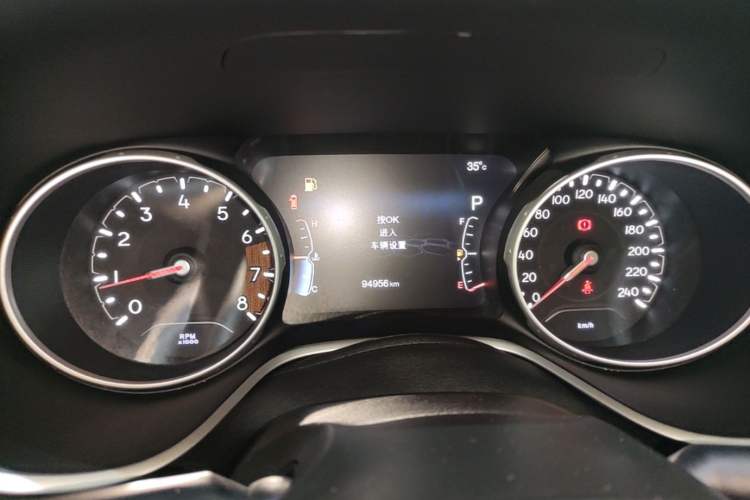 Used Jeep Compass 2017 200T Automatic Family Edition

