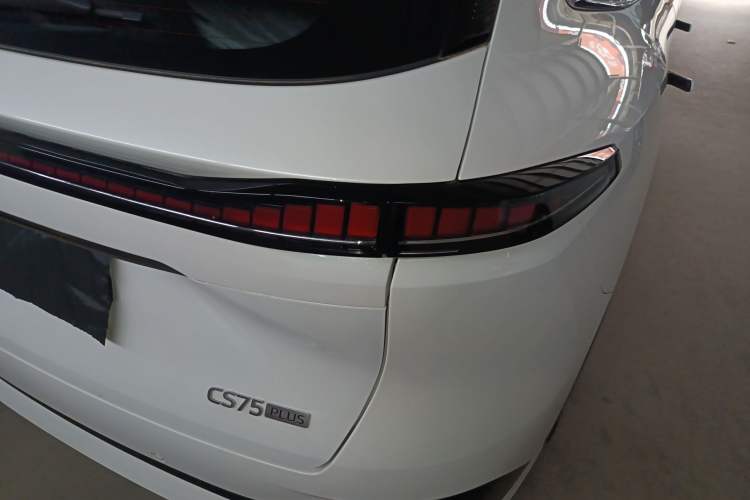 Used CHANGAN CS75 PLUS 2025 4th Generation 1.5T New Blue Whale Smart Luxury Edition
