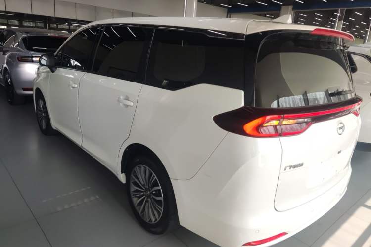 Used GAC Trumpchi M6 2019 270T DCT Prestige Edition (6-Seater) China VI Exterior 2