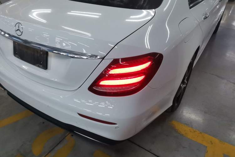 Used Mercedes-Benz E-Class (Import) 2020 E 260 Sport Edition