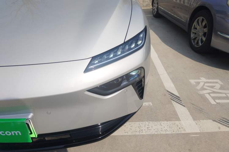 Used Dongfeng eπ eπ007 2025 Model Pure-Electric 565 All-Wheel-Drive Max Leading Edition