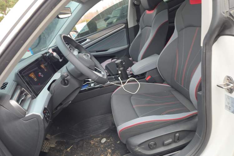 Used Volkswagen Lamando 2023 Lavida L 280TSI DSG Cool & Spicy Edition
