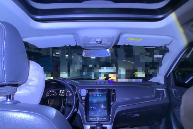 Used Roewe RX5 2019 20T Two-Wheel Drive Automatic Ali Smart Connectivity Platinum Edition Headliner