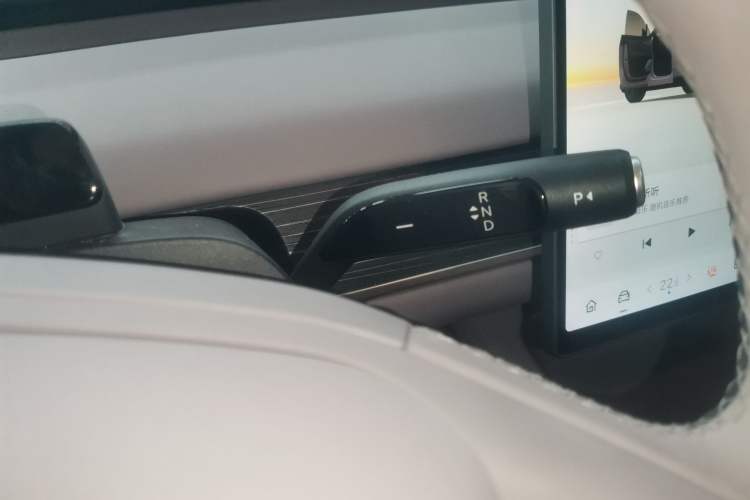 Used ONVO L60 2024 60 kWh Rear-Drive Version
